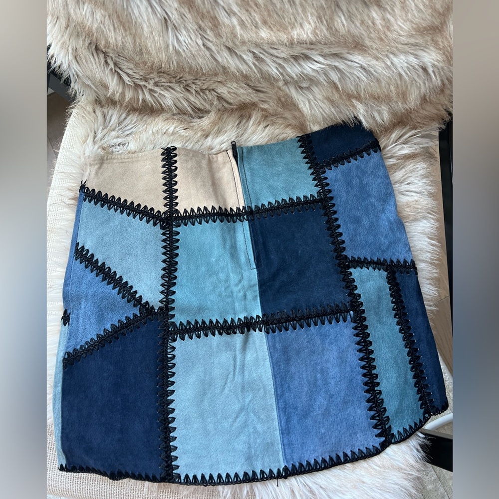 Suede stitched patch mini skirt size small NWT